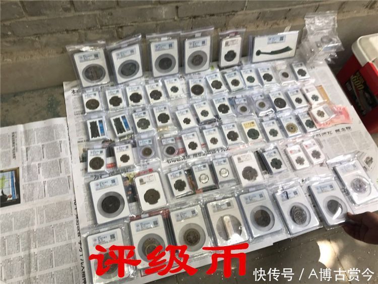 一年只有一次! 带你走进报国寺钱币交流会!逛市