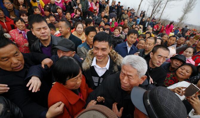 滞留印度老兵王琪回老家上坟祭祖