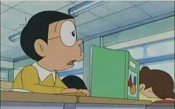 何总考0分,不是因他不努力,而是在讽刺日本老