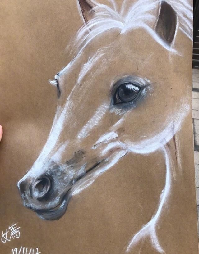 作价值一百万,如今亲手设计成项链,王菲宣传带