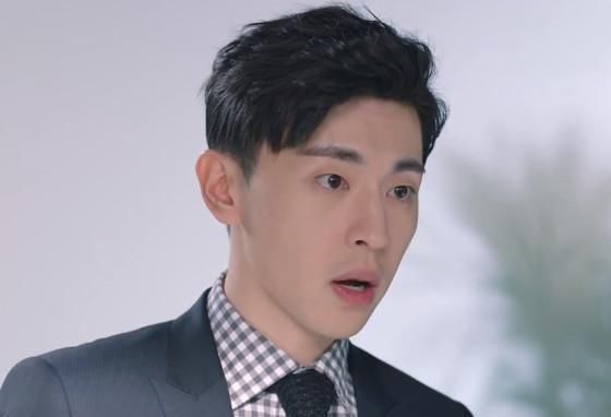 邓伦剧中骂祝绪丹,可没人注意他手的一个细节