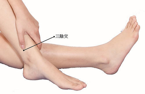 肝血不足让人头晕耳鸣!按按3特效穴位调整内分泌