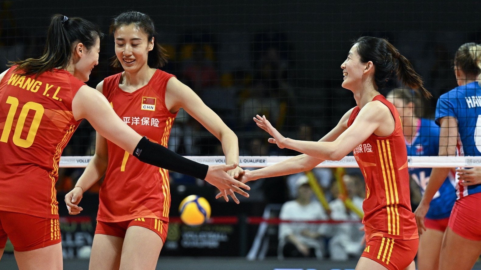 又是三局胜利!中国女排巴黎奥运会资格赛击败捷克取得三连胜 又是三局胜利!中国女排巴黎奥运会资格赛击败捷克取得三连胜