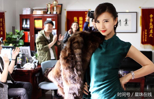 《前半生》朱七七逆龄美翻!她同期的女神都啥