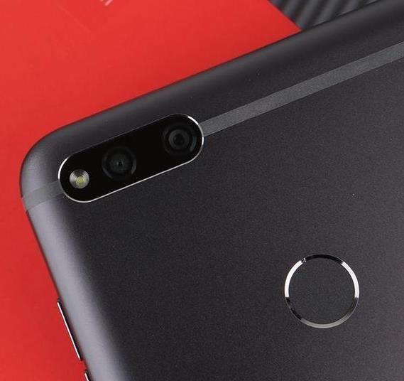 千元机搭载骁龙710处理器和5000毫安大电池,