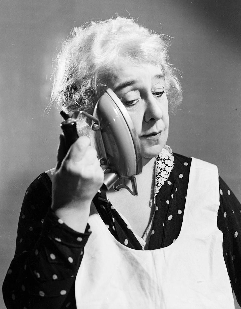 像张曼玉一样拿熨斗烫头发,美得连我妈都认不