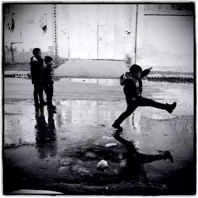 伊朗不再强制戴头巾,巴黎为保住时尚之都称号