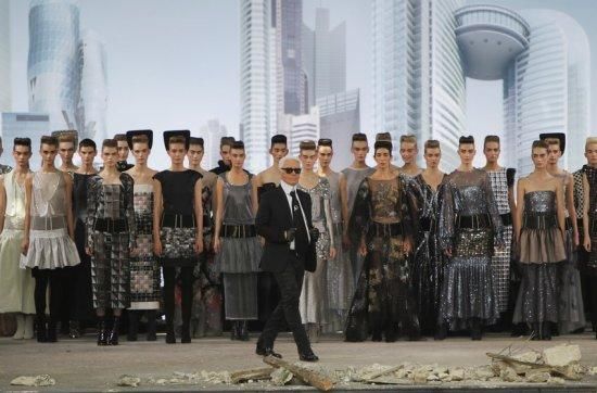 转型电商?法国香奈儿入股英国网购平台Farfet