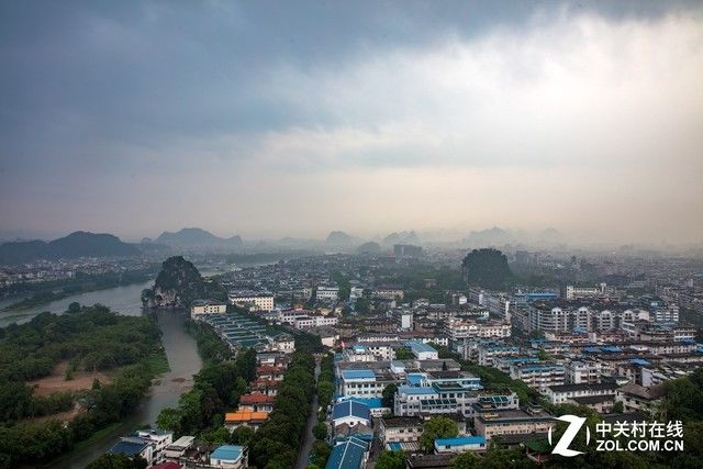 谁是旅行好搭档 佳能G7X II对比索尼黑卡4