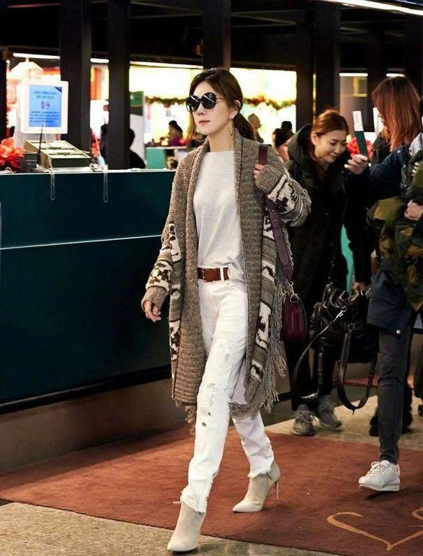 三美同框,舒畅下巴尖到能锄地,贾青脸僵认不出