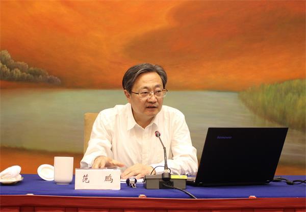 省委统战部常务副部长卢鸿志主持会议