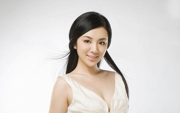 迷思！那些有颜又有胸却一直不火的女星