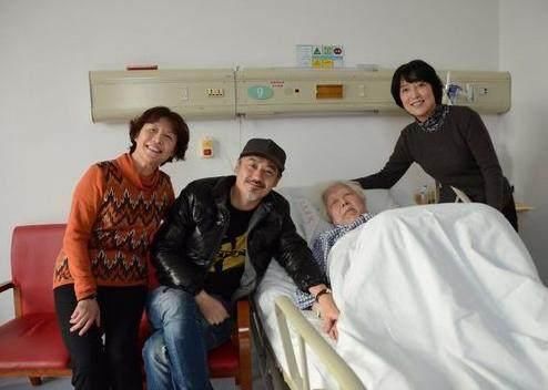 50岁吴秀波身家过亿,母亲住4千的养老院,喊话