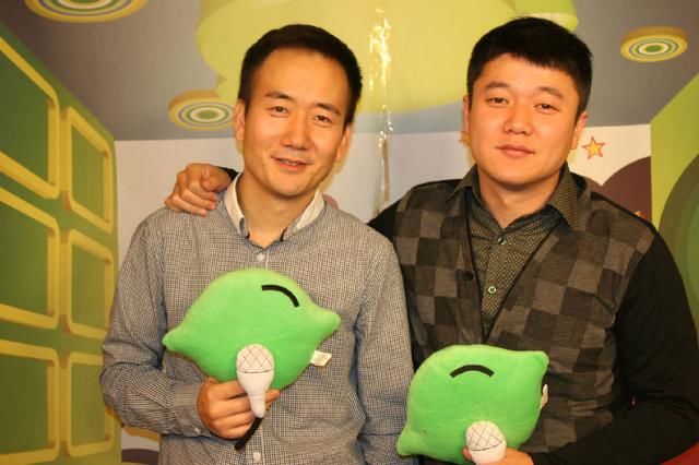 陌生人故意碰瓷,我给他一百,回家摸下裤兜,我赶紧报警