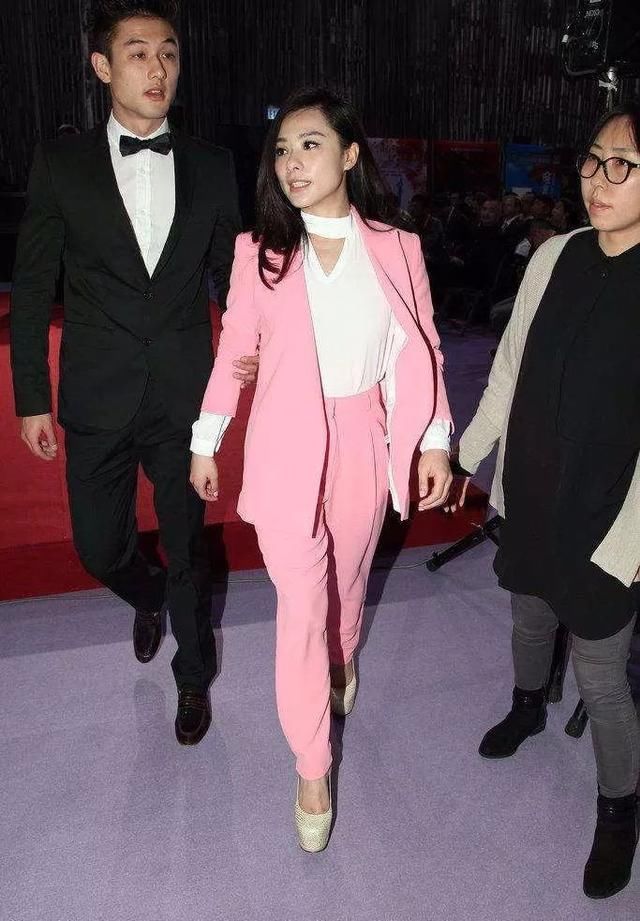 刘璇153的身高是硬伤,穿再高的鞋子也撑不起这