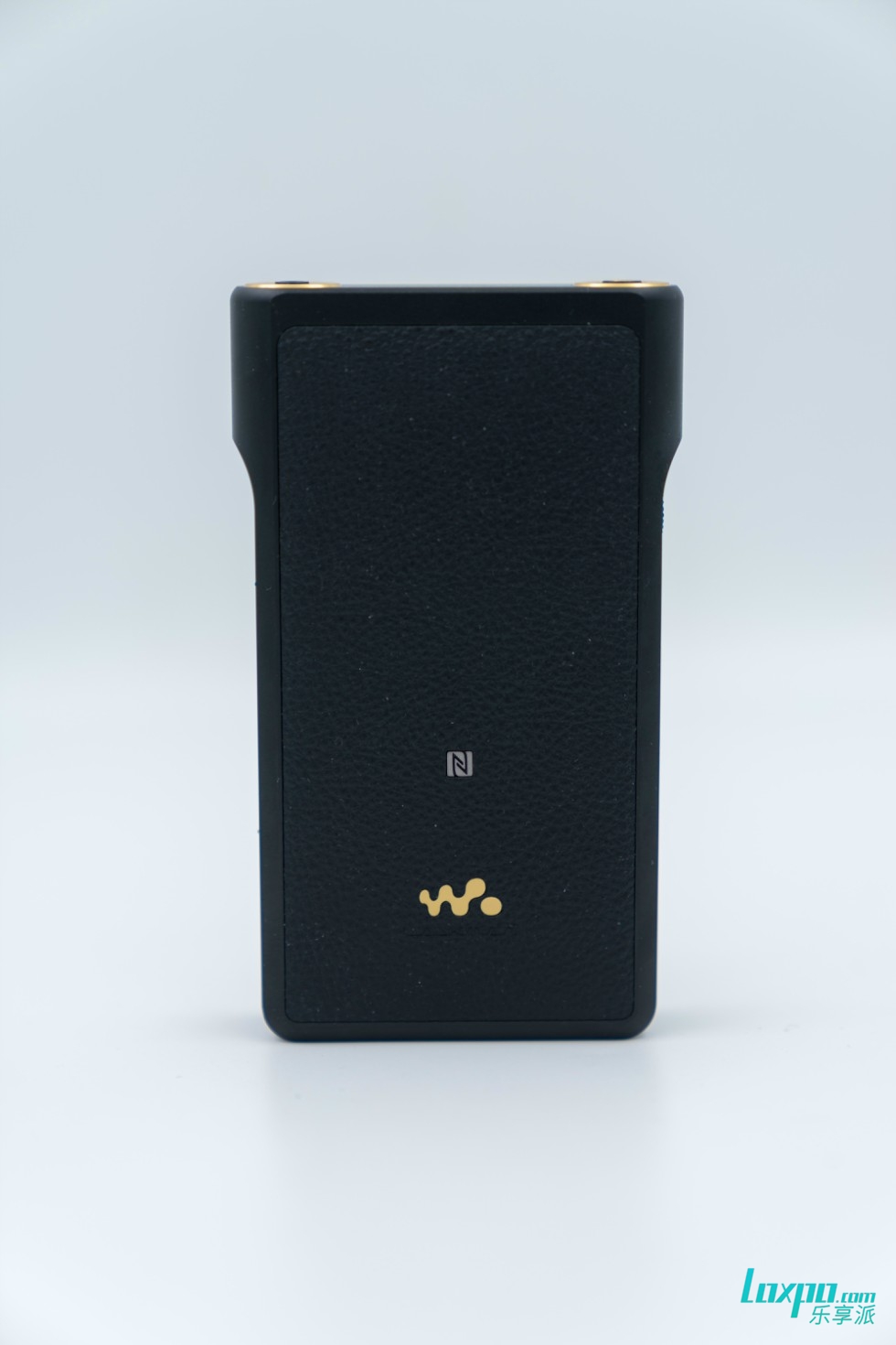 索尼黑砖 VS ZX300A,音质差距有多大?