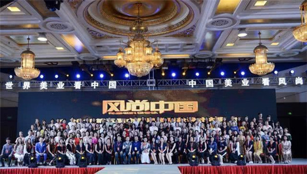 著名音乐人蒋姗倍喜获第五届风尚中国唯一最佳女歌手奖 著名音乐人蒋姗倍喜获第五届风尚中国唯一最佳女歌手奖