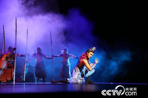 五次领舞春晚 坚持是他歌舞人生的修炼手册 五次领舞春晚 坚持是他歌舞人生的修炼手册