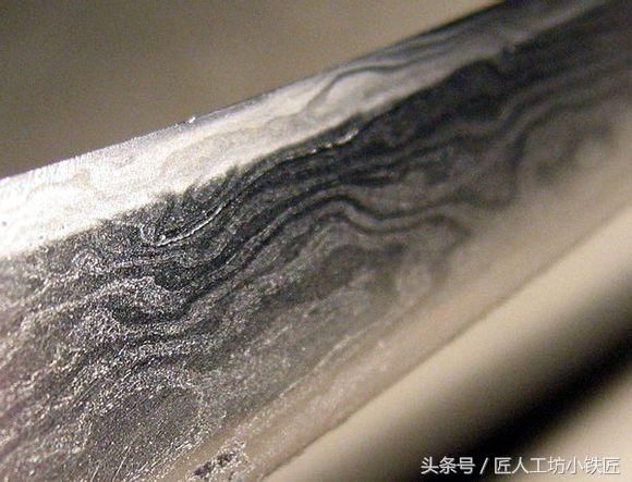 100把日本刀都不如一把明代镔铁刀贵,镔铁到底是一种什么材料?
