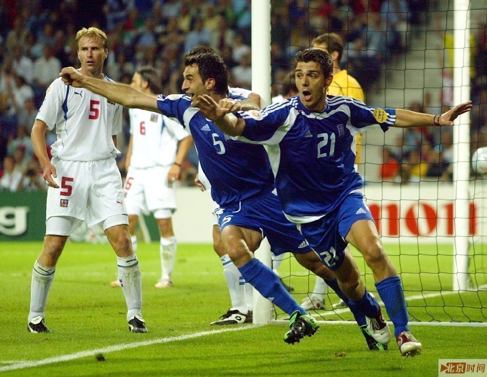 2004年欧冠比赛视频(2004年欧冠决赛双方首发)