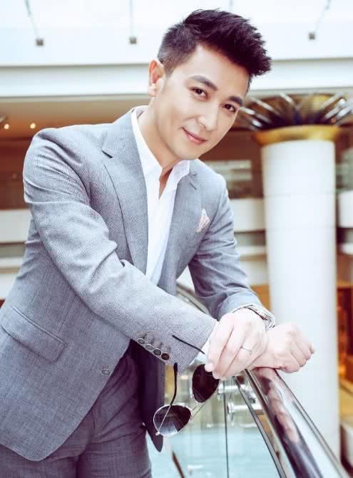 名字中带"峰"的四大男神,谢霆锋第二,第一被称国民男神