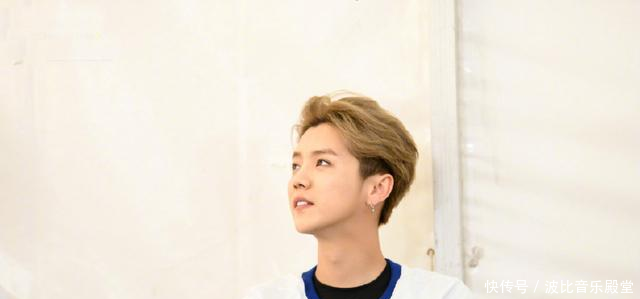 跑男幕后花絮鹿晗暖心安慰痛哭的陈赫,轻拍脑