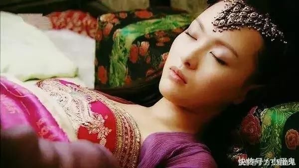 仙气古装侧颜睡美人,杨颖做作,杨幂太假,赵丽颖