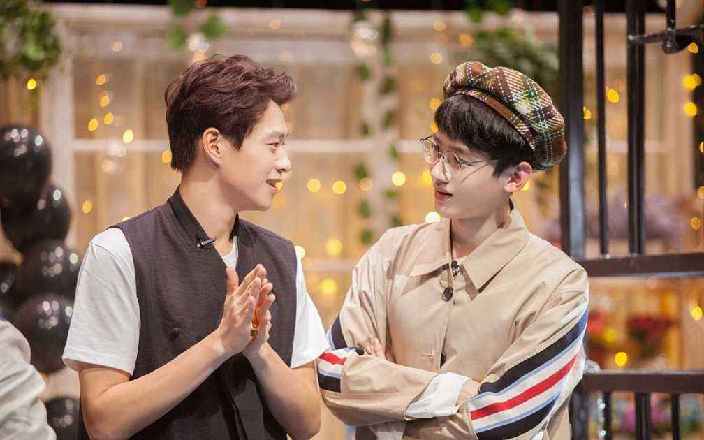 白敬亭和魏大勋关系好的原因竟是我的鞋