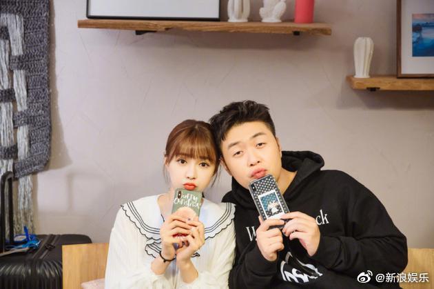 沈梦辰绿洲晒与杜海涛牵手照 两人互相表白超甜(图1) 沈梦辰绿洲晒与杜海涛牵手照 两人互相表白超甜(图1)