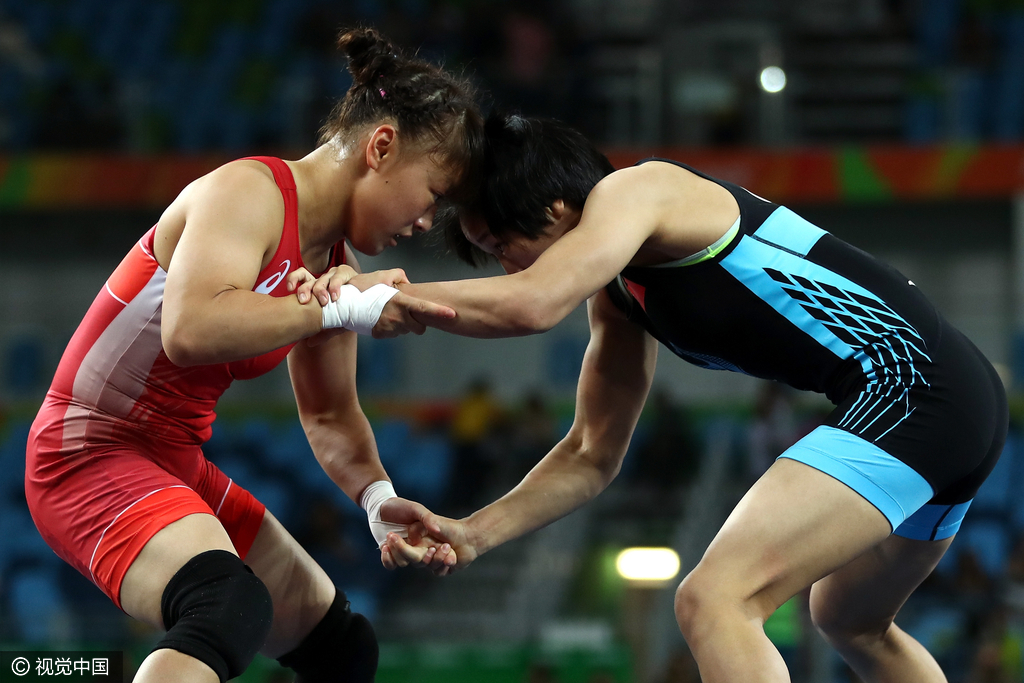 组图-女摔48公斤半决赛 孙亚楠惜败日本选手