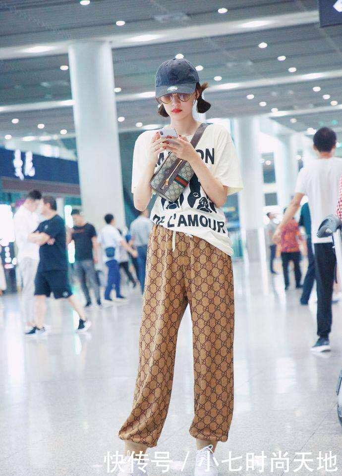 孙怡一身GUCCI亮相,行走的人民币,但还是像隔