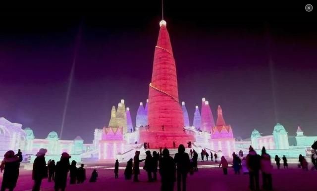 当爱偷井盖的河南人撞见爱打架的东北人,结