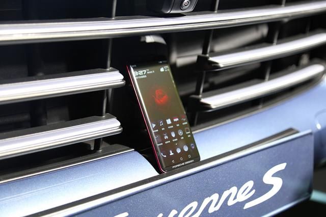 终于知道为什么王思聪购买50部华为Mate RS