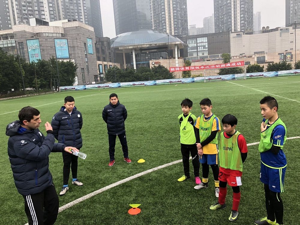 2018年重庆市优秀足球后备人才冬季训练营举
