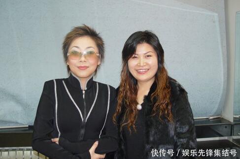 小沈阳歌曲《大笑江湖》火了,衡越作为师姐,代