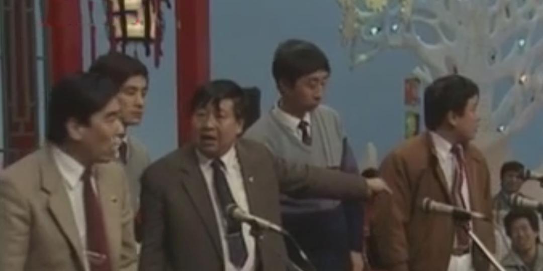 相声《五官争功》让观众在笑声中恍然醒悟