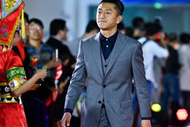 国安青训最强飞翼在富力沦为替补 能攻善守曾