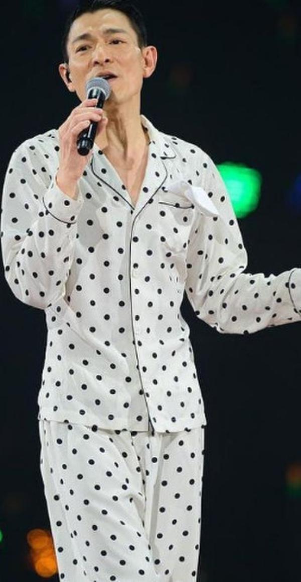 男明星穿睡衣:刘德华最潮,谢霆锋最可爱,胡歌最帅! 男明星穿睡衣:刘德华最潮,谢霆锋最可爱,胡歌最帅!