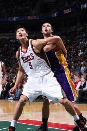 所有中国球员进入NBA球队名单,共12名无一遗