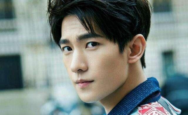 鹿晗的学历,张艺兴的学历,蔡徐坤的学历,差距不