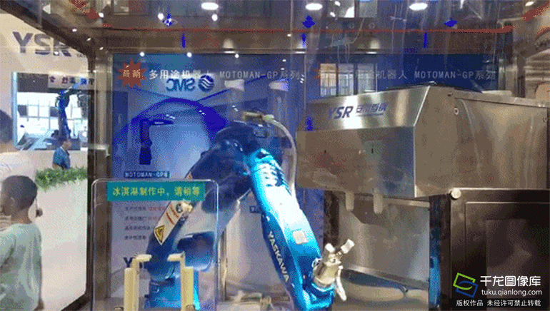 公共服务机器人:“服务,我们是认真的!” 公共服务机器人:“服务,我们是认真的!”