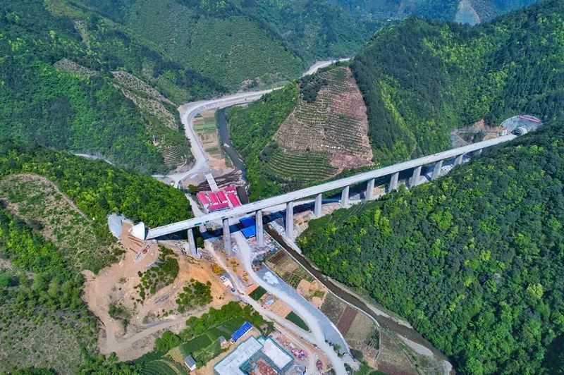 最快10月通车 杭州到黄山1.5小时 富阳、桐庐、