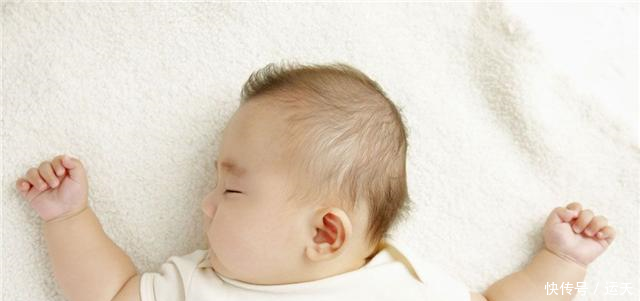 宝宝睡觉摇头是什么原因引起的父母应该怎么办