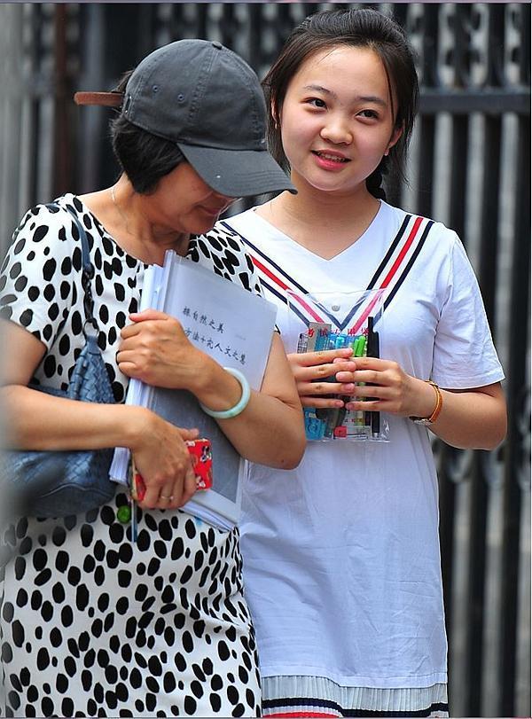 林妙可用傲娇的高考成绩证实了自己依然是耀眼