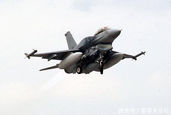 说真的有些战机身上的迷之凸起很重要 它可是