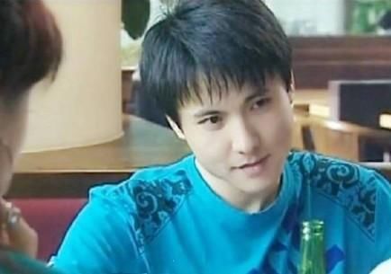 沈腾开心麻花成员,因春晚小品中的"郝建"一角让他成名,后又主演