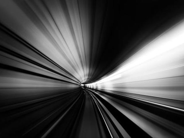 我们的地球上真的存在时间隧道吗?我们也可以