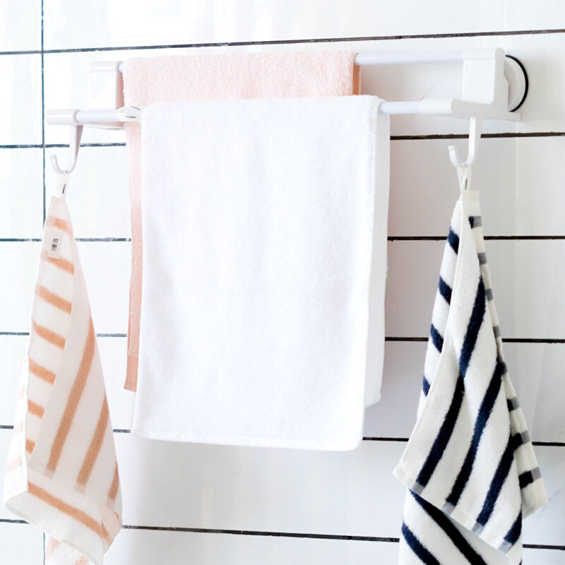 隔壁邻居家,两平米卫生间装修成这样,瞬间干净