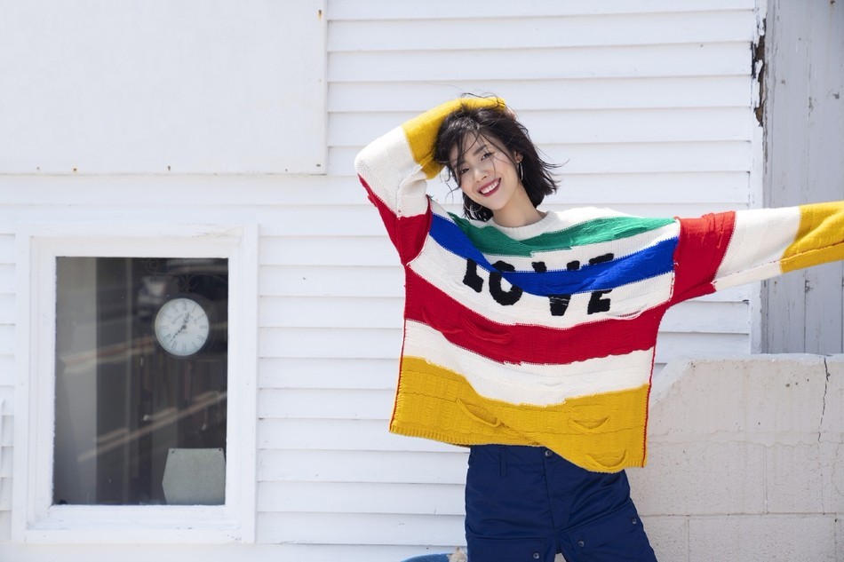 谁说大表姐不适合玩性感?刘雯身穿内衣出镜大秀长腿 性感又惊艳 谁说大表姐不适合玩性感?刘雯身穿内衣出镜大秀长腿 性感又惊艳