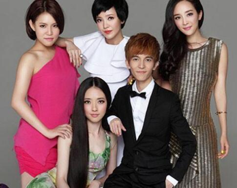 Hold住姐谢依霖今日领证结婚,准老公是他